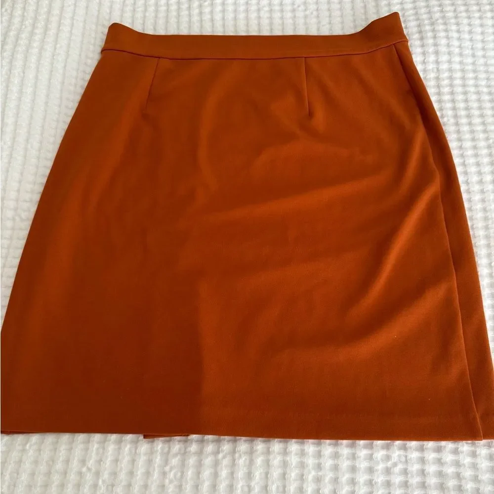 New Michael Kors Elegant Rust Button-Accent Mini Skirt